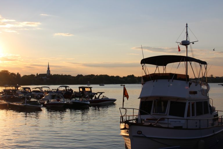 Couché de soleil sur le bassin de Chambly