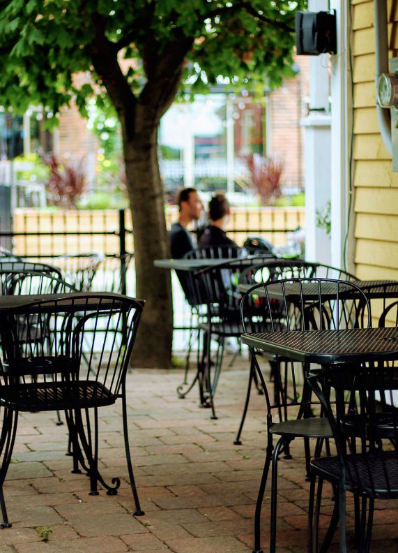 Terrasse du Bistro Bonté Divine